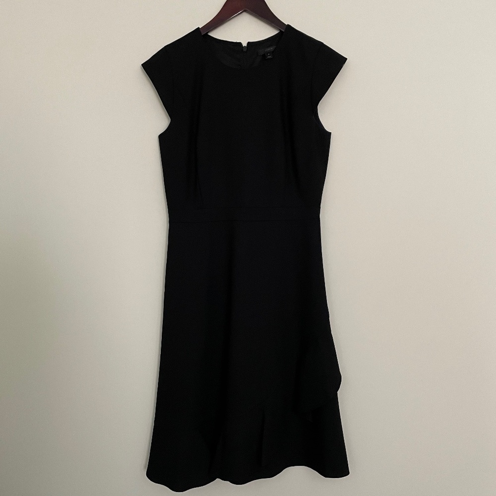 J.Crew Sz 2 Black Cap Sleeve Flippy Skirt Suiting Dress
